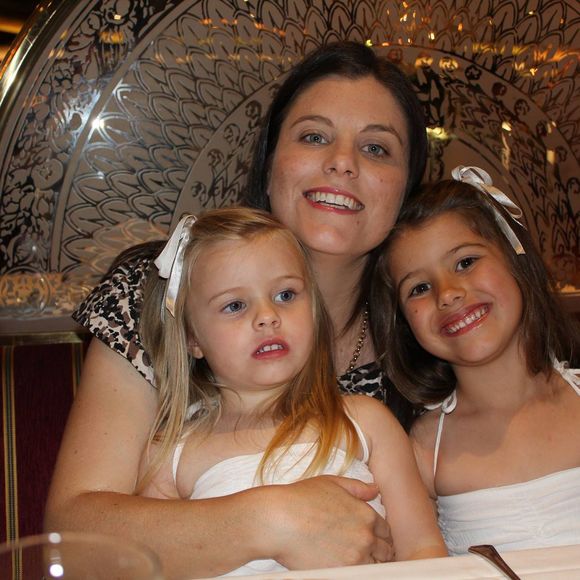 Meet your Posher, Amii - Picture 1 of 1